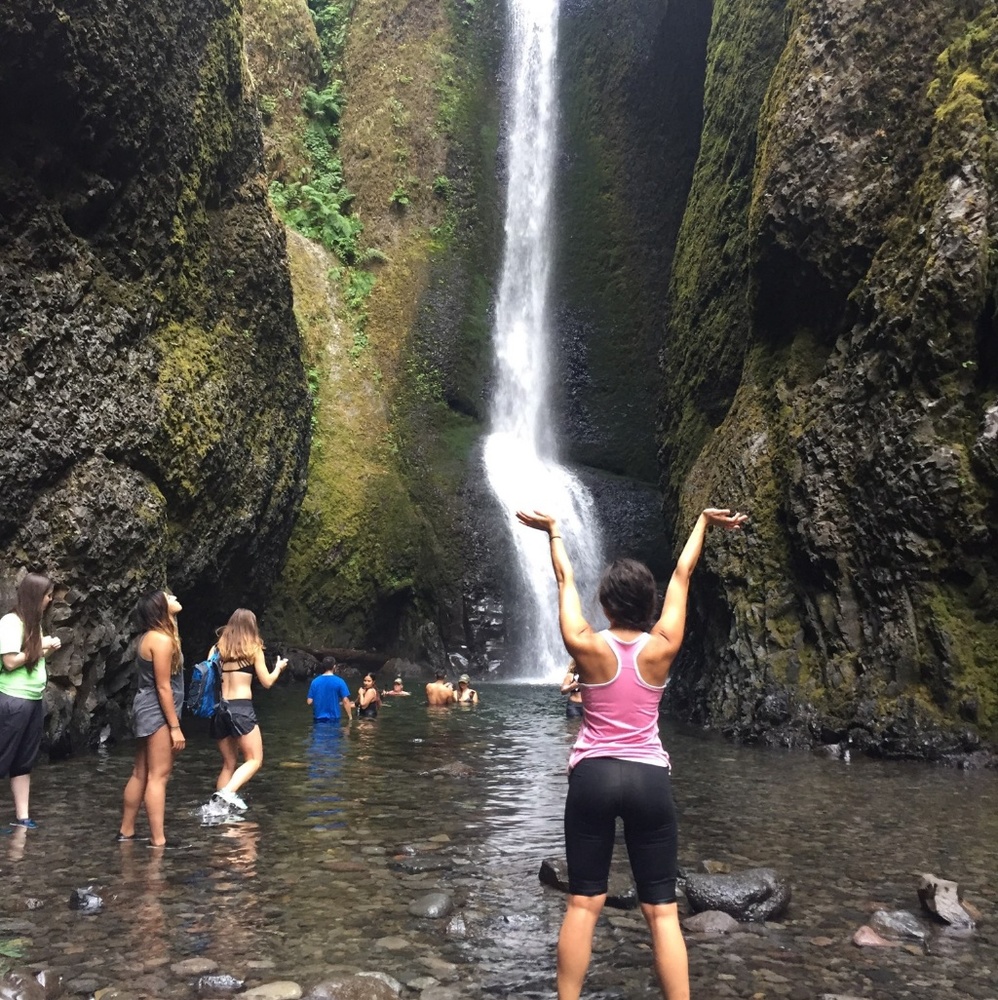 Meet your Posher, Acacia